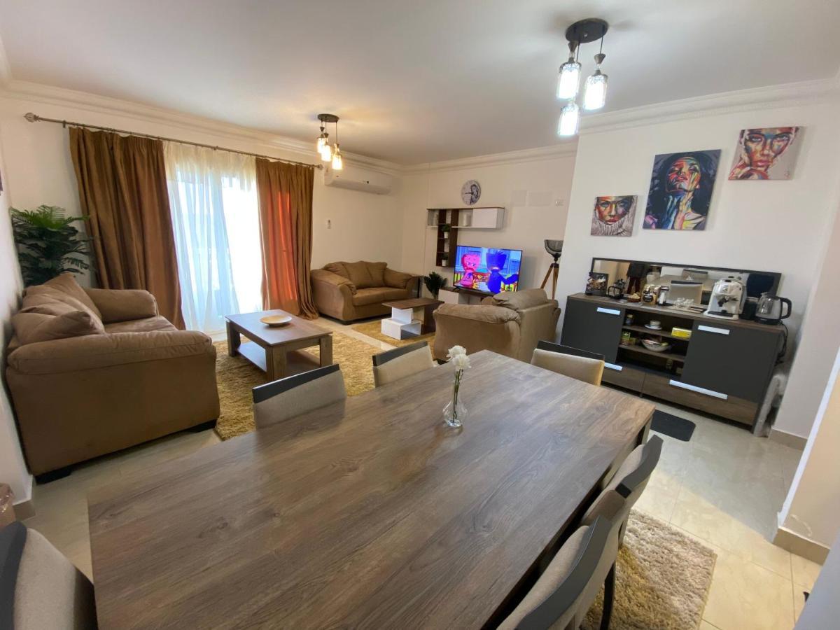 Madinaty Well-Furnished 3- Bedroom Apartment - شقة فندقيه للايجار مدينتي Madinat ash Shuruq ภายนอก รูปภาพ